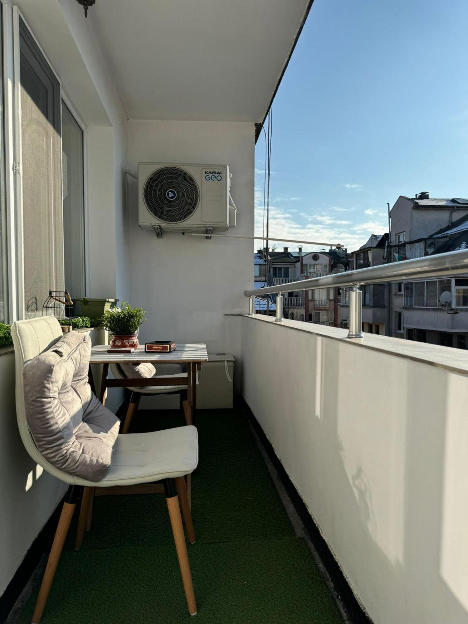 The Master&Margarita Apartment, Майстора и Маргарита Бургас Экстерьер фото